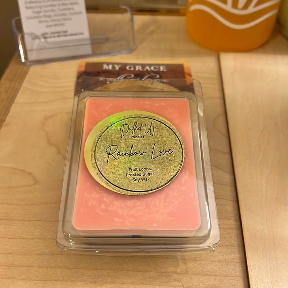 DolledUp Candles- Rainbow Love- Pride Collection Soy Wax Melts - Picture 3 of 3